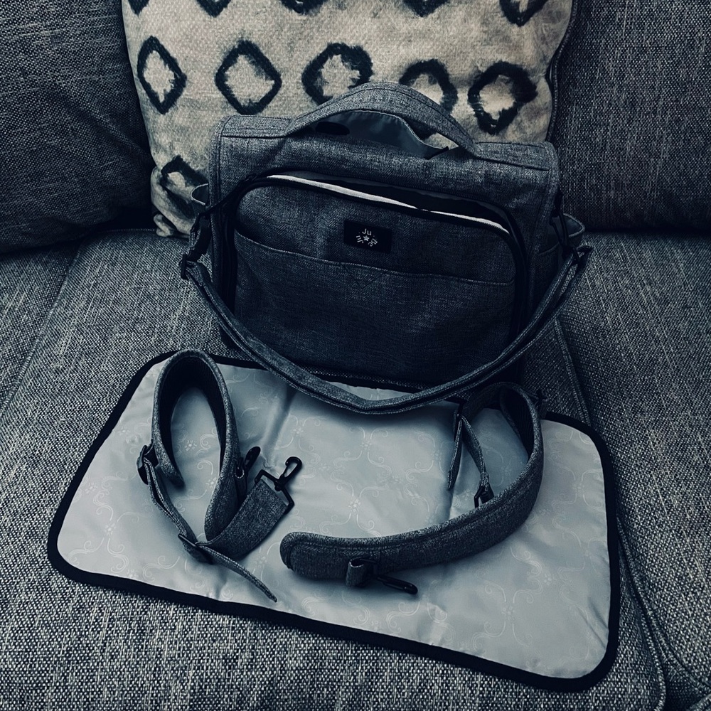 Ju-Ju-Be Heathered Gray Baby Bag
